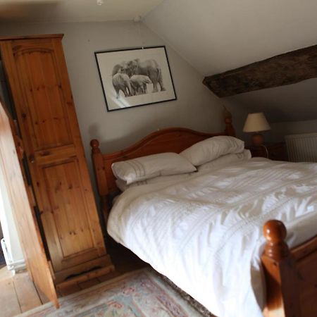 Medieval Cottage In Rural Monmouthshire. Raglan Exteriör bild