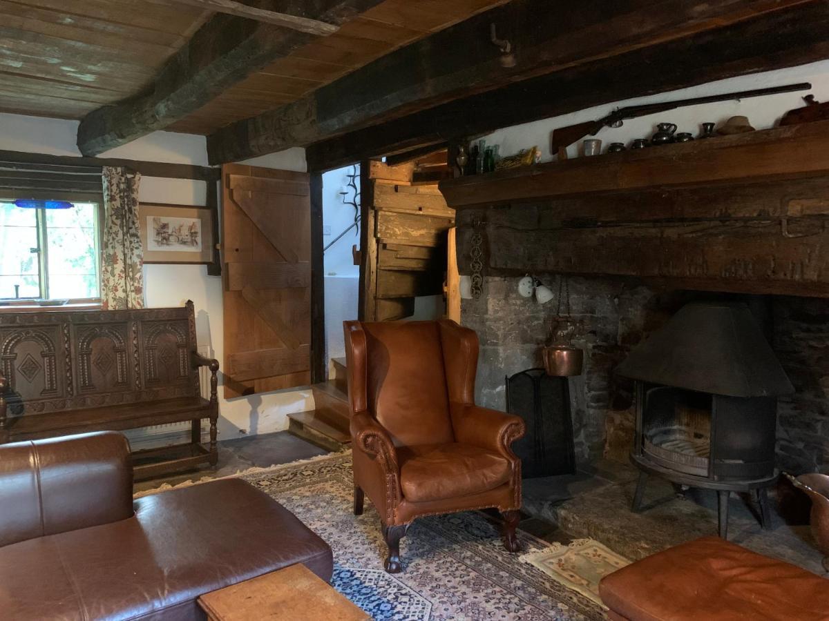 Medieval Cottage In Rural Monmouthshire. Raglan Exteriör bild